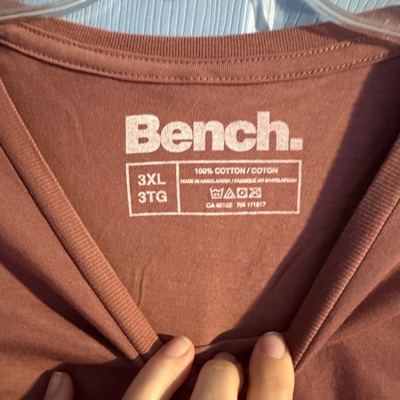 Bench t-shirt - Picture 2 of 4